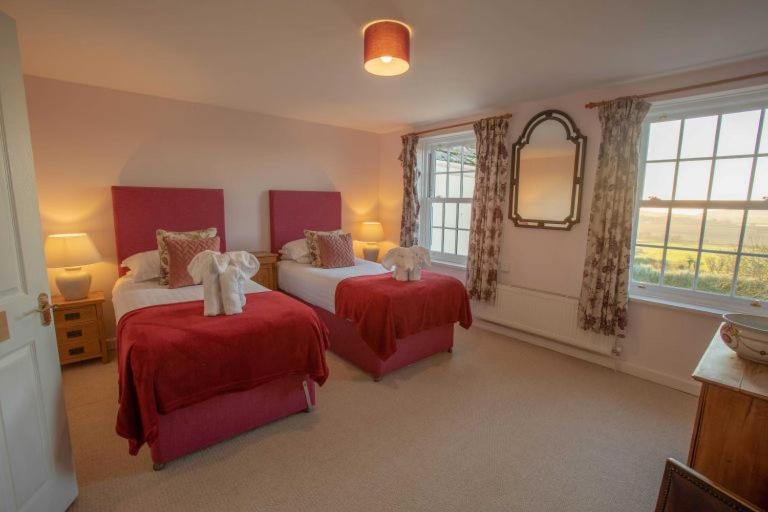 Tapnell Manor At Tapnell Farm Villa Yarmouth  Exterior photo